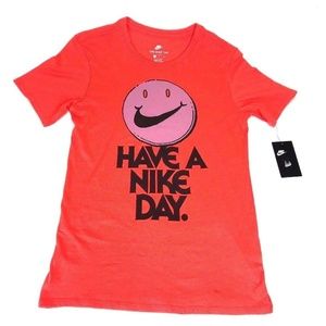 have a nike day shirt